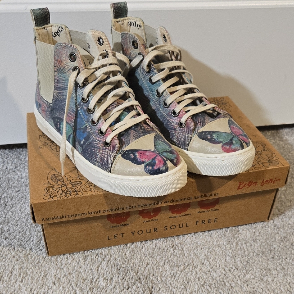 Goby High-Top Sneakers with Butterfly Design